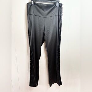 Maison de Papillon black silky satin straight leg pants size M